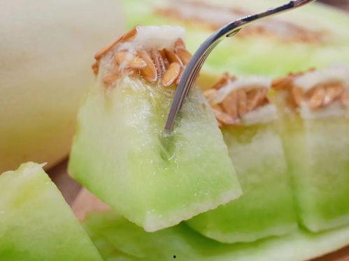 吃瓜雪糕和吃个瓜雪糕有啥区别,探究“吃瓜雪糕”与“吃个瓜雪糕”的微妙区别  第1张