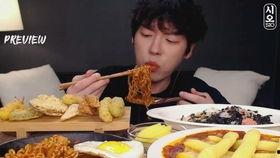 下饭视频,轻松搞笑，美食相伴，快乐生活每一天
